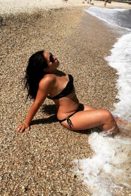 Ева пышечка